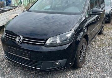 VW Touran 144.487 km 7.600 &euro; Leipzig 04129
