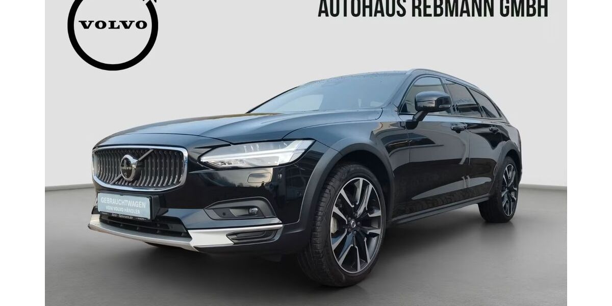 Volvo V90 Cross Country 33.200 km 51.890 &euro; Leipzig 04179