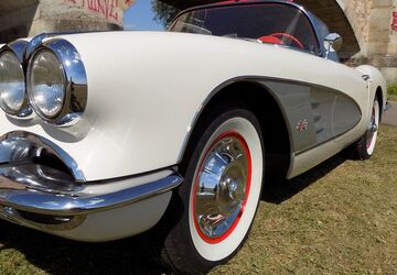 Corvette C1 9.750 km 111.111 &euro; Neukirchen 04552