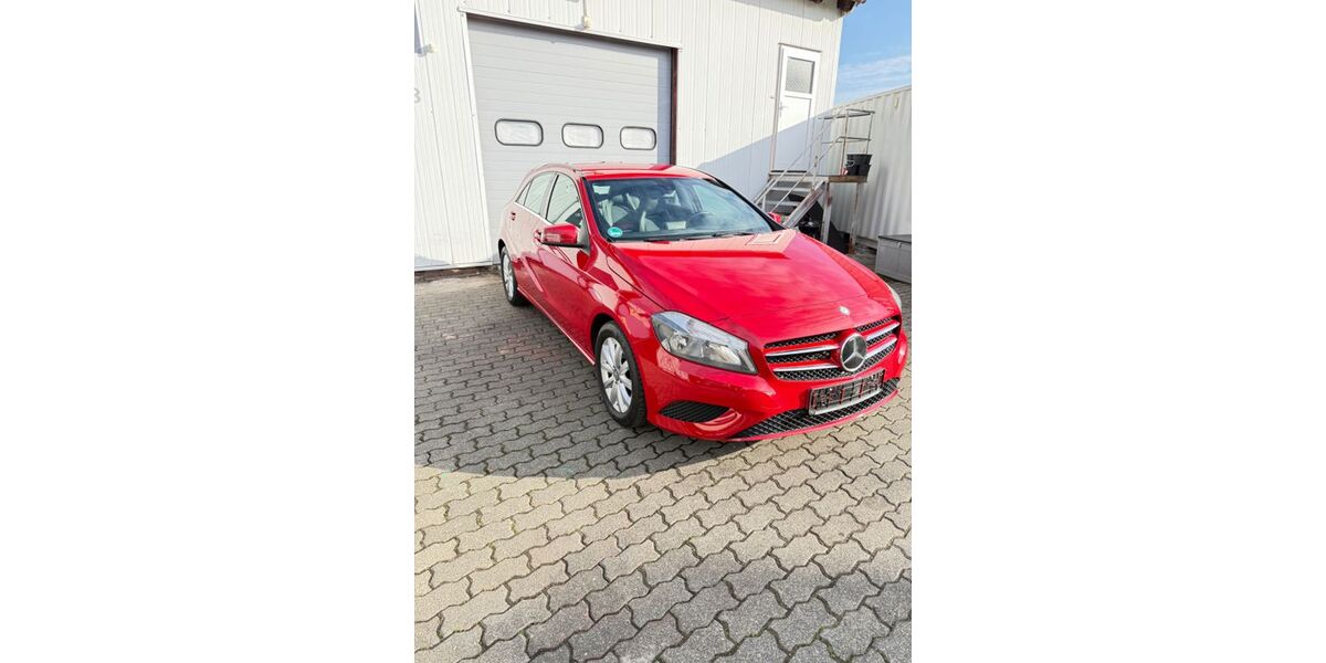Mercedes-Benz A 180 91.916 km 9.999 &euro; Leipzig 04349