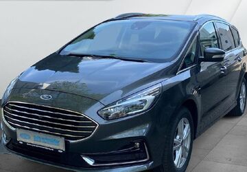 Ford S-Max 1.001 km 35.990 &euro; Leipzig 04129