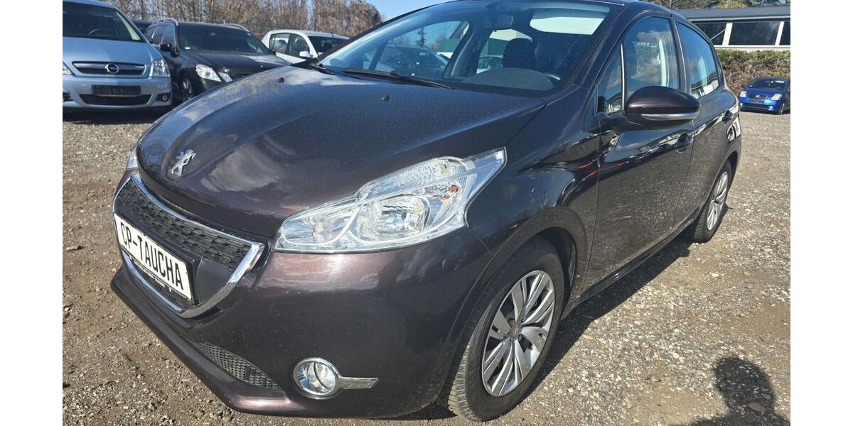 Peugeot 208 105.000 km 4.490 &euro; Taucha 04425