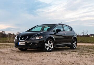 Seat Leon 124.377 km 5.250 &euro; Großpösna 04463