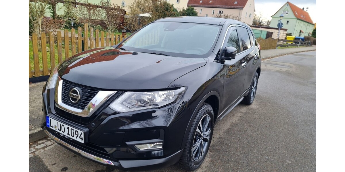 Nissan X-Trail 68.500 km 27.000 &euro; Borna 04552