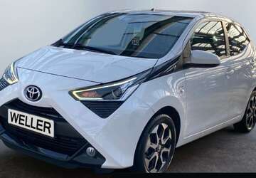 Toyota Aygo 30.000 km 13.990 &euro; Leipzig-Burghausen 04178