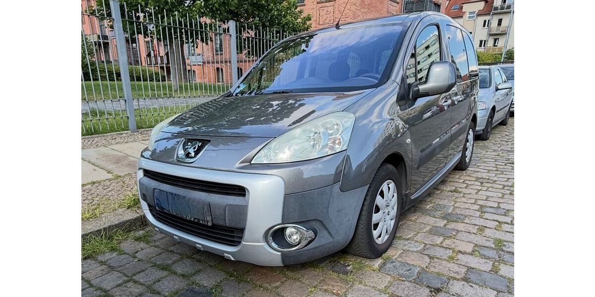 Peugeot Partner Tepee 185.000 km 3.000 &euro; Leipzig 04157