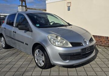 Renault Clio 144.000 km 1.890 &euro; Leipzig - Ost 04328