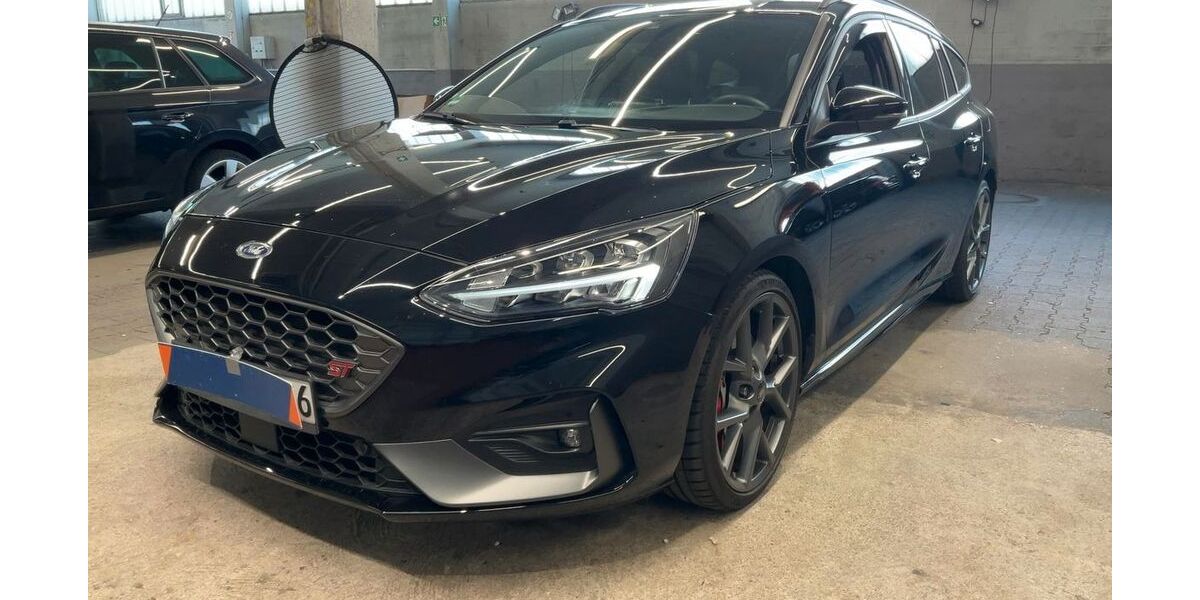Ford Focus 13.390 km 28.990 &euro; Leipzig 04347