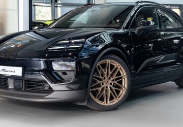 Porsche Macan 8.900 km 96.800 &euro; Leipzig 04356