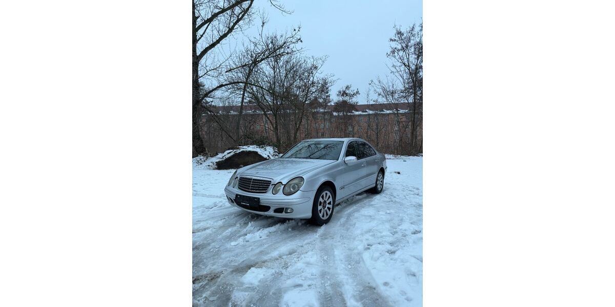 Mercedes-Benz E 220 294.857 km 1.788 &euro; Leipzig 04288