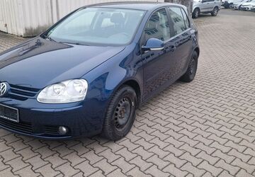 VW Golf 235.219 km 2.490 &euro; LEIPZIG 04357