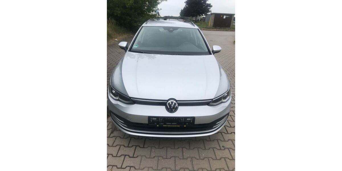 VW Golf 27.801 km 24.999 &euro; Landsberg OT Spickendorf 06188