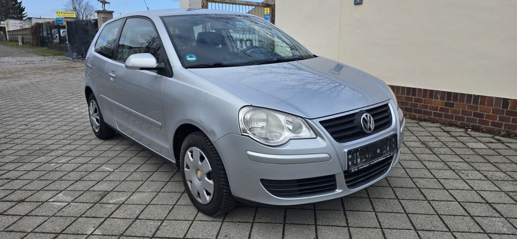 VW Polo 180.000 km 1.690 &euro; Leipzig - Ost 04328