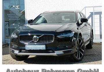 Volvo V90 Cross Country 33.900 km 49.890 &euro; Leipzig 04179