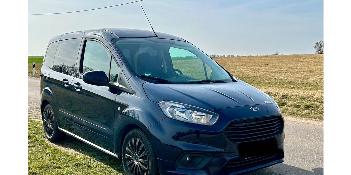 Ford Tourneo Courier 47.000 km 13.500 &euro; Bad Dürrenberg 06231