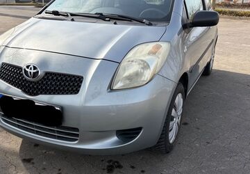 Toyota Yaris 114.600 km 3.000 &euro; Markkleeberg 04416