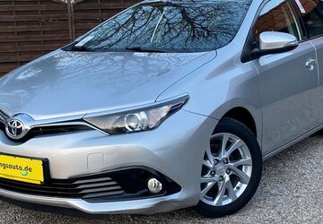 Toyota Auris 69.000 km 12.990 &euro; Leipzig-Rückmarsdorf (Burghausen-Rückmarsdorf) 04178