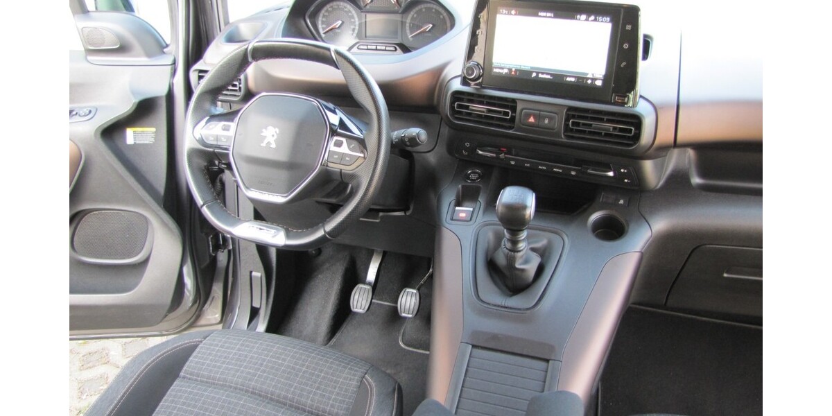 Peugeot Rifter GT-Line L2 53.975 km 19.990 &euro; Böhlen 04564