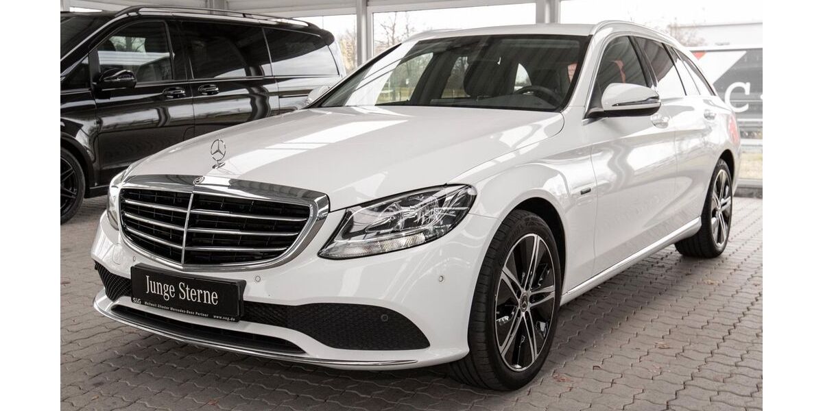Mercedes-Benz C 300 88.680 km 29.377 &euro; Merseburg 06217