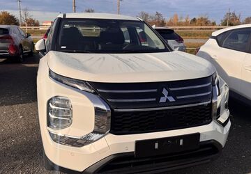 Mitsubishi Plug-in Hybrid Outlander 2.500 km 40.500 &euro; Eilenburg 04838