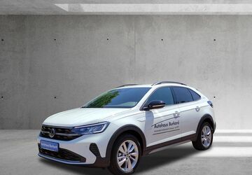 VW Taigo 8.900 km 27.900 &euro; Leipzig 04288