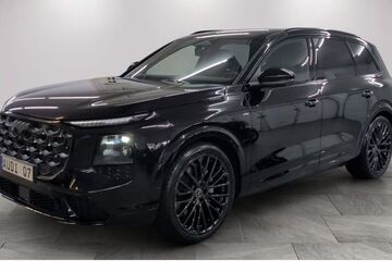 Audi Q7 2.000 km 123.980 &euro; Borna 04552