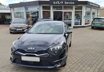 Kia ceed / Ceed 2.982 km 28.790 &euro; Leipzig 04105