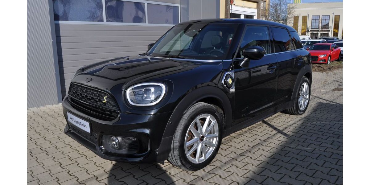 Mini Countryman SE (Cooper) 33.400 km 30.990 &euro; Leipzig 04179