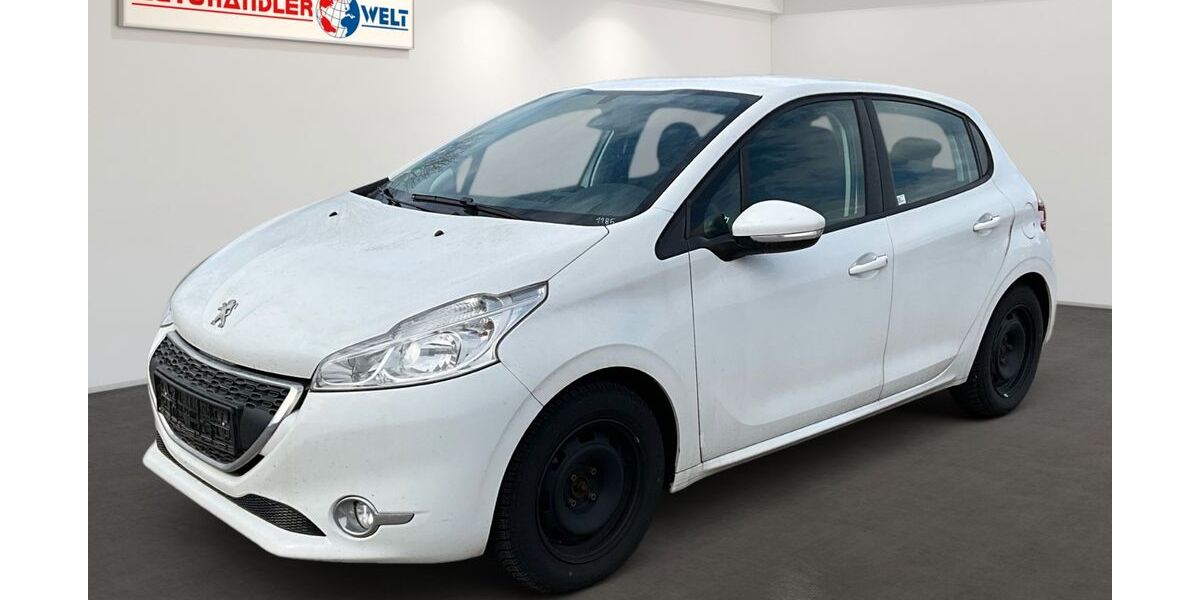 Peugeot 208 135.892 km 2.599 &euro; Brehna 06796