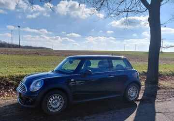 Mini ONE 88.279 km 5.299 &euro; Trebsen 04687