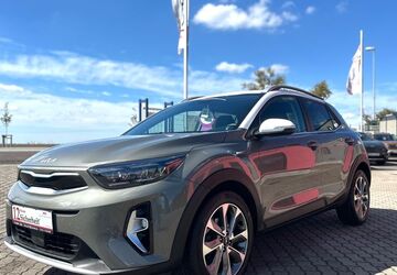 Kia Stonic 44.238 km 17.999 &euro; Kabelsketal/OT Großkugel 06184