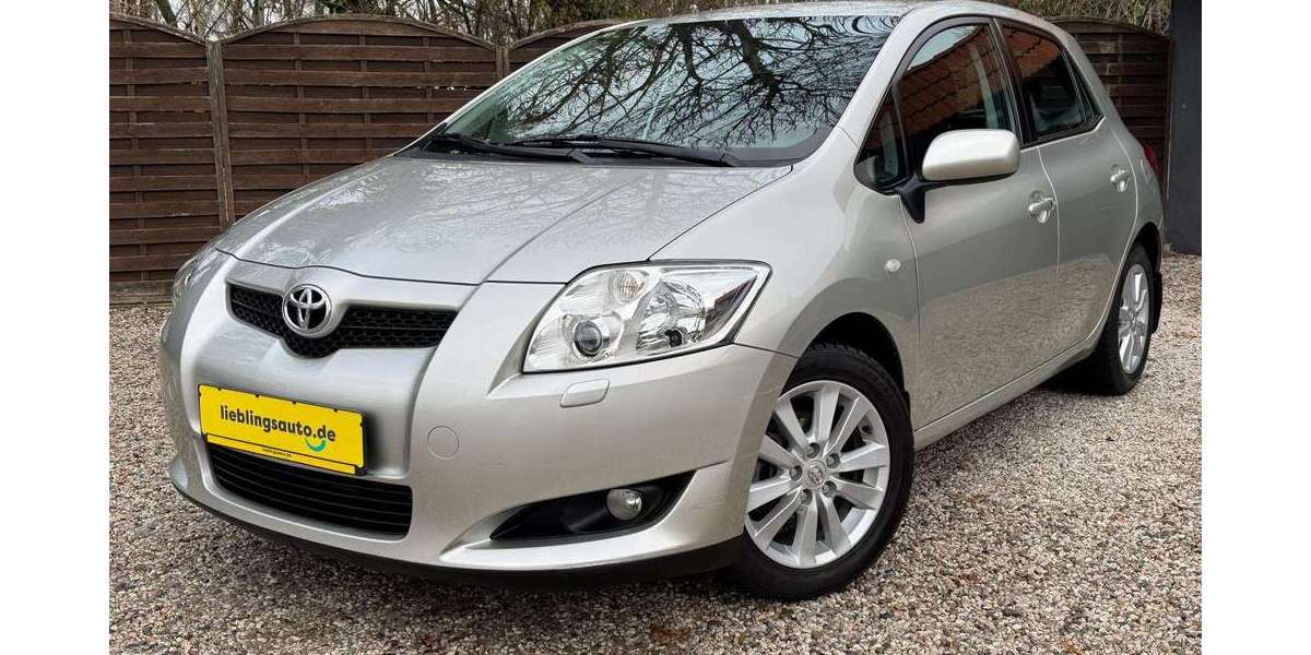 Toyota Auris 105.900 km 4.998 &euro; Leipzig Burghausen Rückmarsdorf 04178