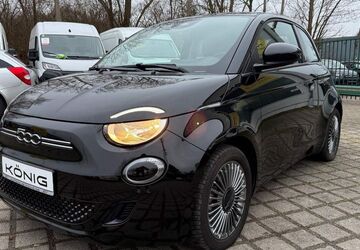 Fiat 500e 8.359 km 23.999 &euro; Taucha 04425