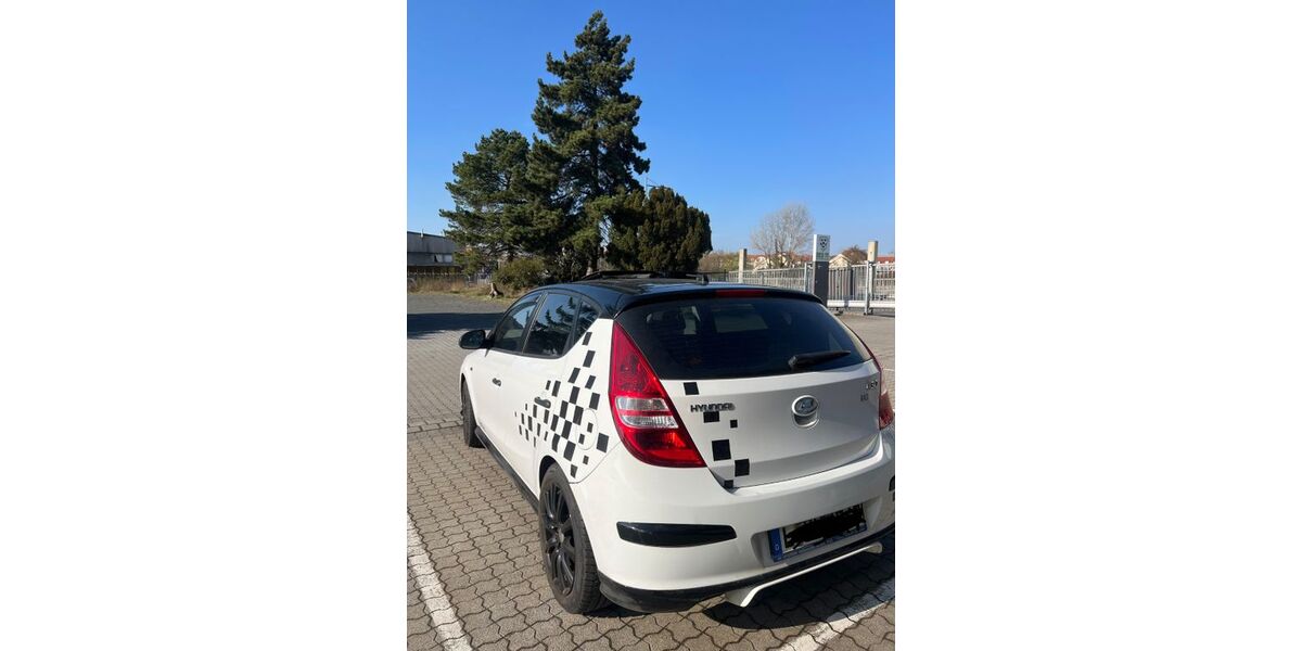 Hyundai i30 25.300 km 8.999 &euro; Leipzig 04178
