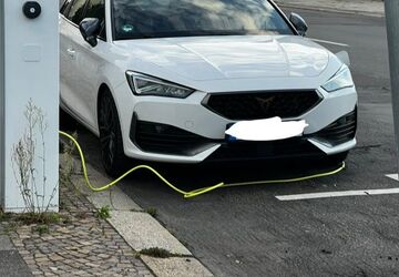 Cupra Leon 108.000 km 22.000 &euro; Leipzig 04205