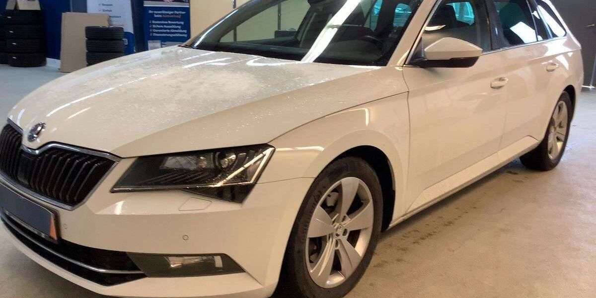 Skoda Superb 99.992 km 19.990 &euro; Leipzig 04347