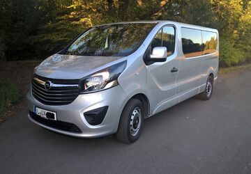 Opel Vivaro 160.000 km 22.500 &euro; borna 04552
