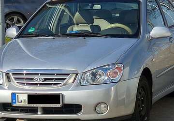 Kia Cerato 237.658 km 1.300 &euro; leipzig 04103