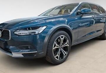 Volvo V90 Cross Country 54.500 km 51.590 &euro; Leipzig 04179