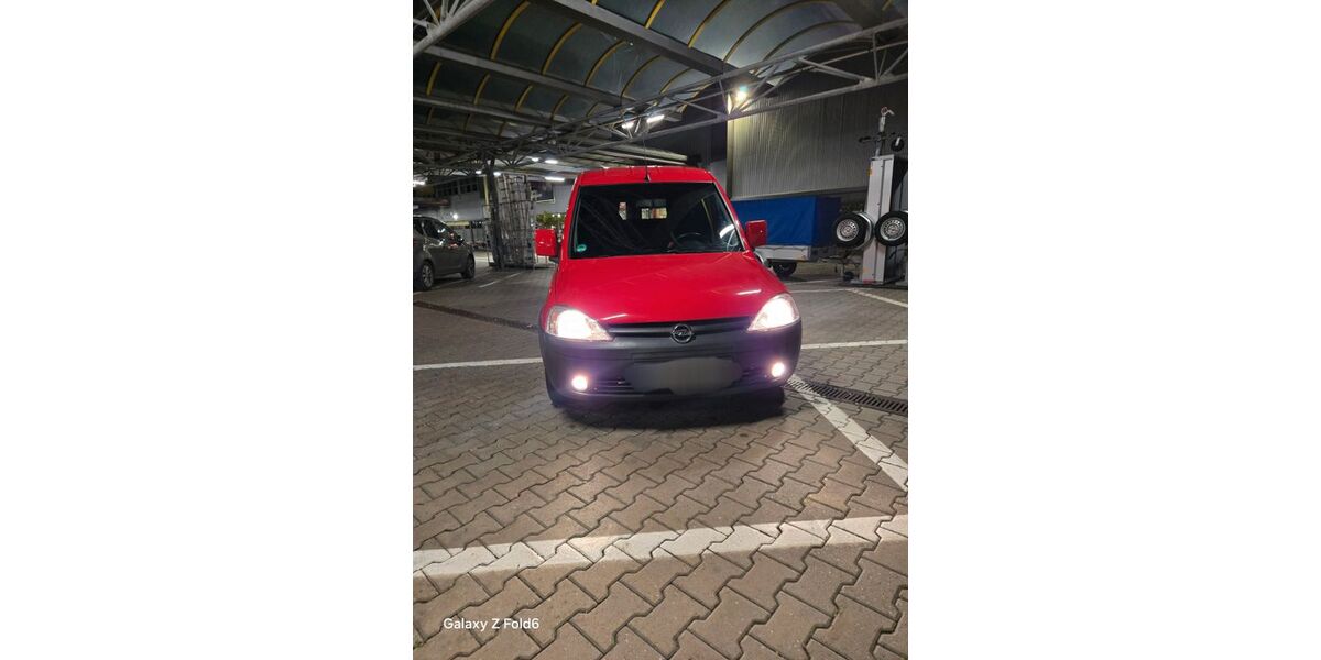 Opel Combo 104.000 km 4.999 &euro; Leipzig 04155