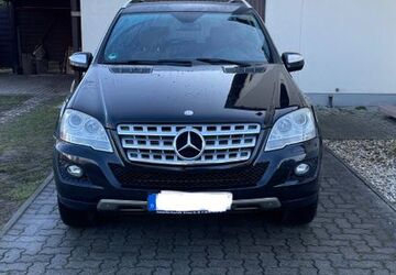 Mercedes-Benz ML 350 145.000 km 14.999 &euro; Leuna 06237