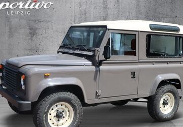 Land Rover Defender 65.000 km 54.648 &euro; Markranstädt 04420