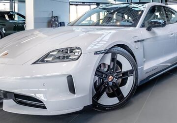 Porsche Taycan 8.900 km 127.868 &euro; Leipzig 04356