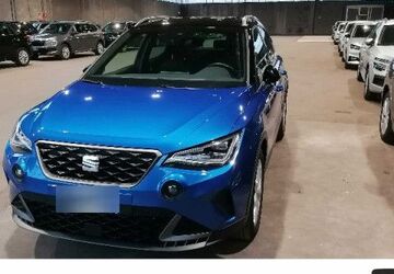 Seat Arona 18.910 km 18.480 &euro; Borna 04552