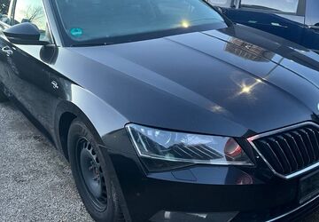 Skoda Superb 409.000 km 8.999 &euro; Leipzig 04178