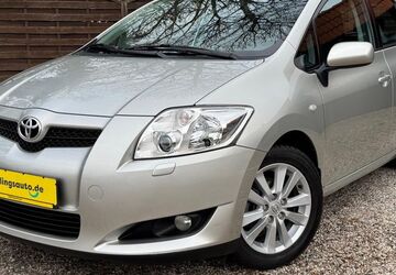 Toyota Auris 105.900 km 5.898 &euro; Leipzig-Rückmarsdorf (Burghausen-Rückmarsdorf) 04178