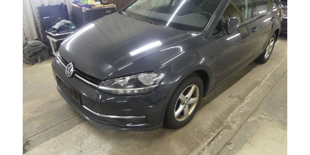 VW Golf 250.000 km 8.490 &euro; Leipzig 04179