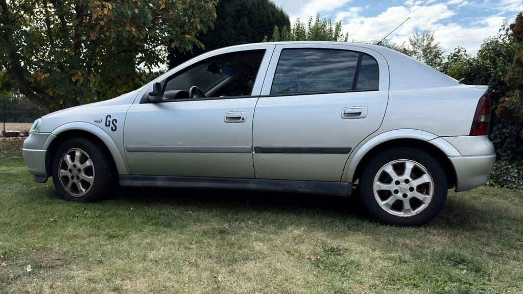 Opel Astra 179.000 km 1.499 &euro; Güldengossa 04463