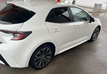 Toyota Corolla 19.600 km 18.500 &euro; Leipzig 04317