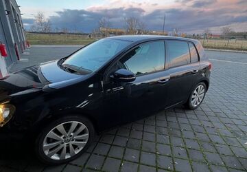 VW Golf 143.000 km 7.199 &euro; Leuna 06237